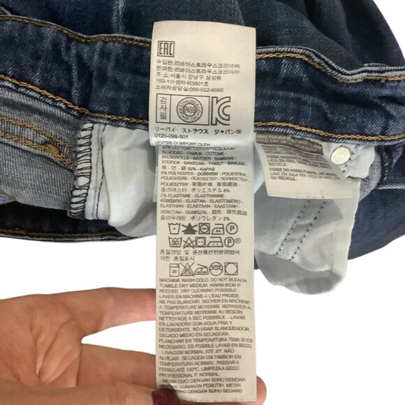Levis Womens 711 Skinny Jeans Size 26 Distressed Denim Blue Stretch Distressed - Picture 6 of 9